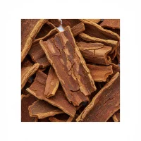 კასიას დარიჩინის ქერქი ხისგან მოცილებული